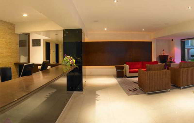 Royal Orchid Golden Suites Пуне Екстер'єр фото